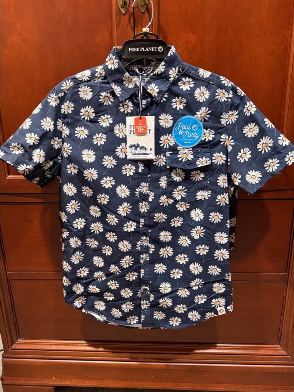 Free Planet Men's Navy Blue Daisy-Print Button-Down and Short Cabana Set